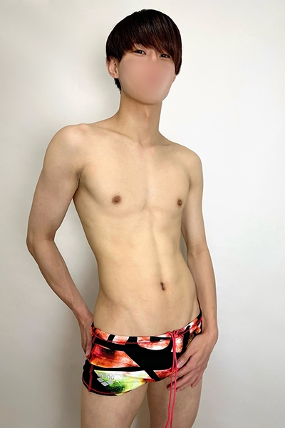 緋山　賢司
